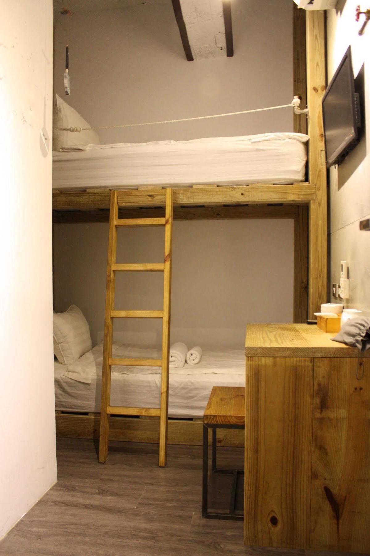 Just Inn 正旅館 北車 Taipei Exterior foto